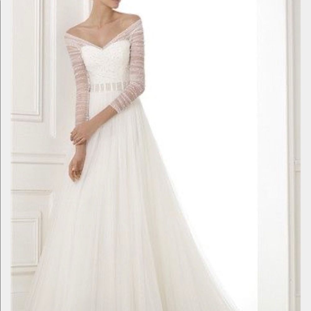 ❌SOLD Beautiful Berila dress by Pronovias